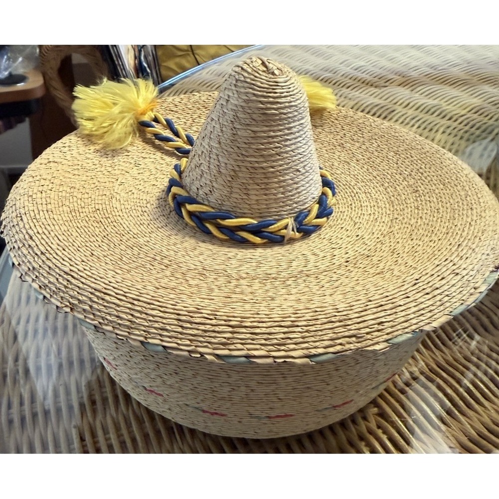 Old Vintage Hand made Straw Basket Artisan Work Mexican Tortilla Basket